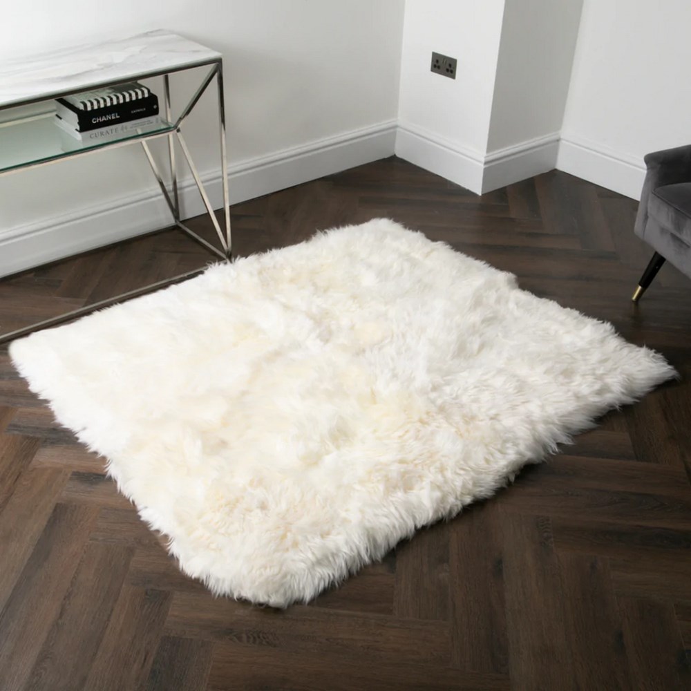 Beaumont New Zealand Sheepskin Rug in Natural White